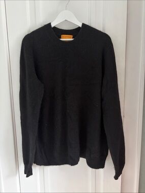Guest in Residence • Black 100% Cashmere Sweater (Size XL)